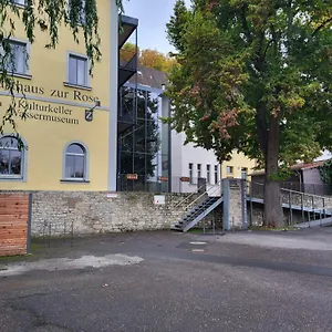 Zur Rose, Peruanisches Restaurant Und Franzoesisches Cafe Hotel
